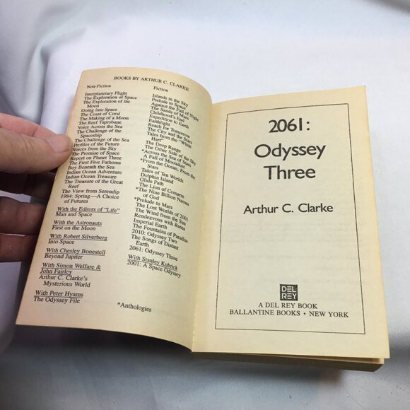 2061: Odyssey Three; Space Odyssey Series - paperback, 0345358791, Clarke - Picture 6 of 7